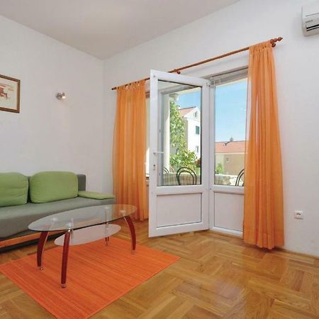 Apartment Orange Макарська Екстер'єр фото