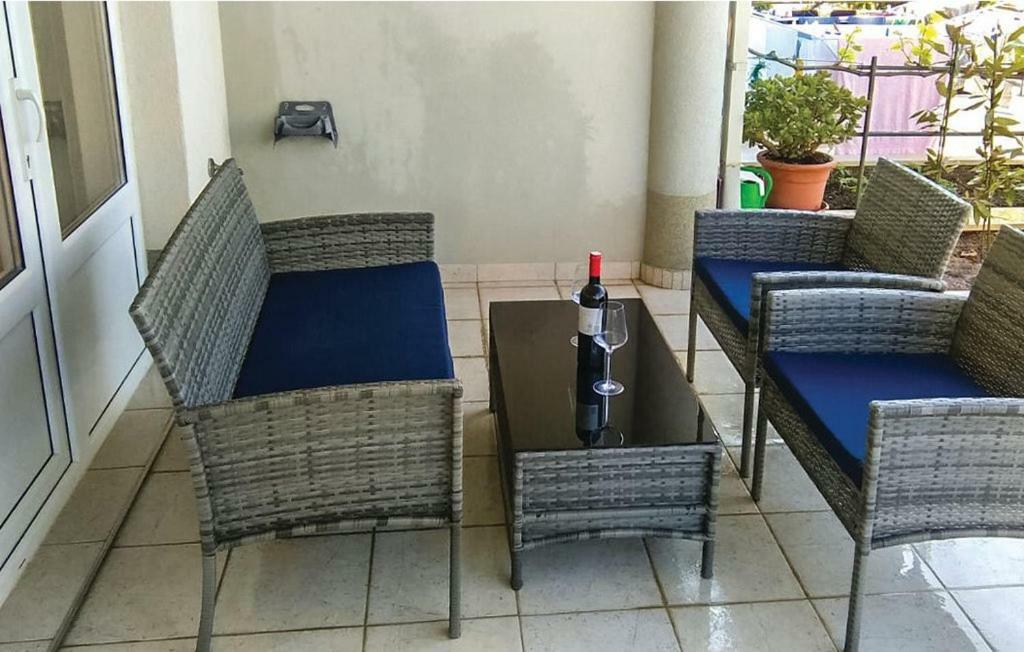 Apartment Orange Макарська Екстер'єр фото